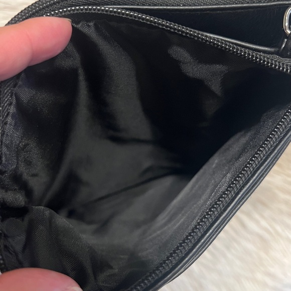 Black crossbody - Picture 4 of 6